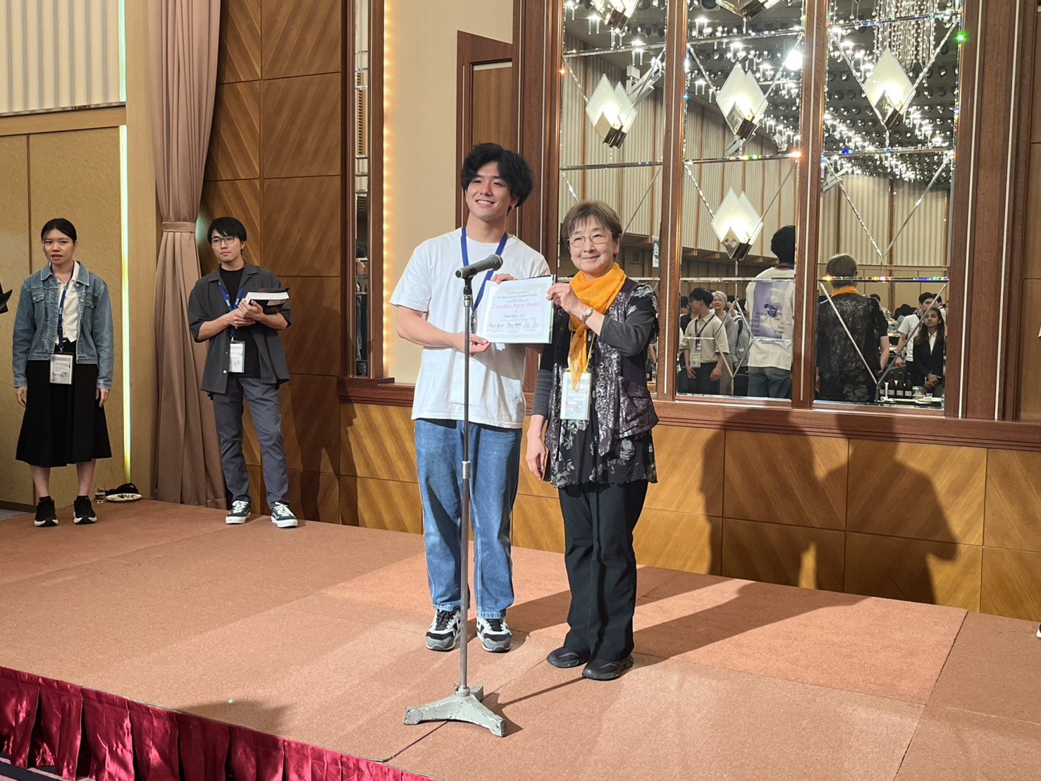 受賞2.jpg